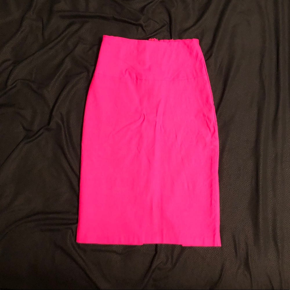 Hot pink pencil skirt - stretch